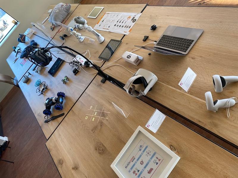 Social Virtual Reality