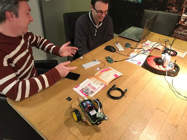 tech-workshop-inspiration-session-creativehubs